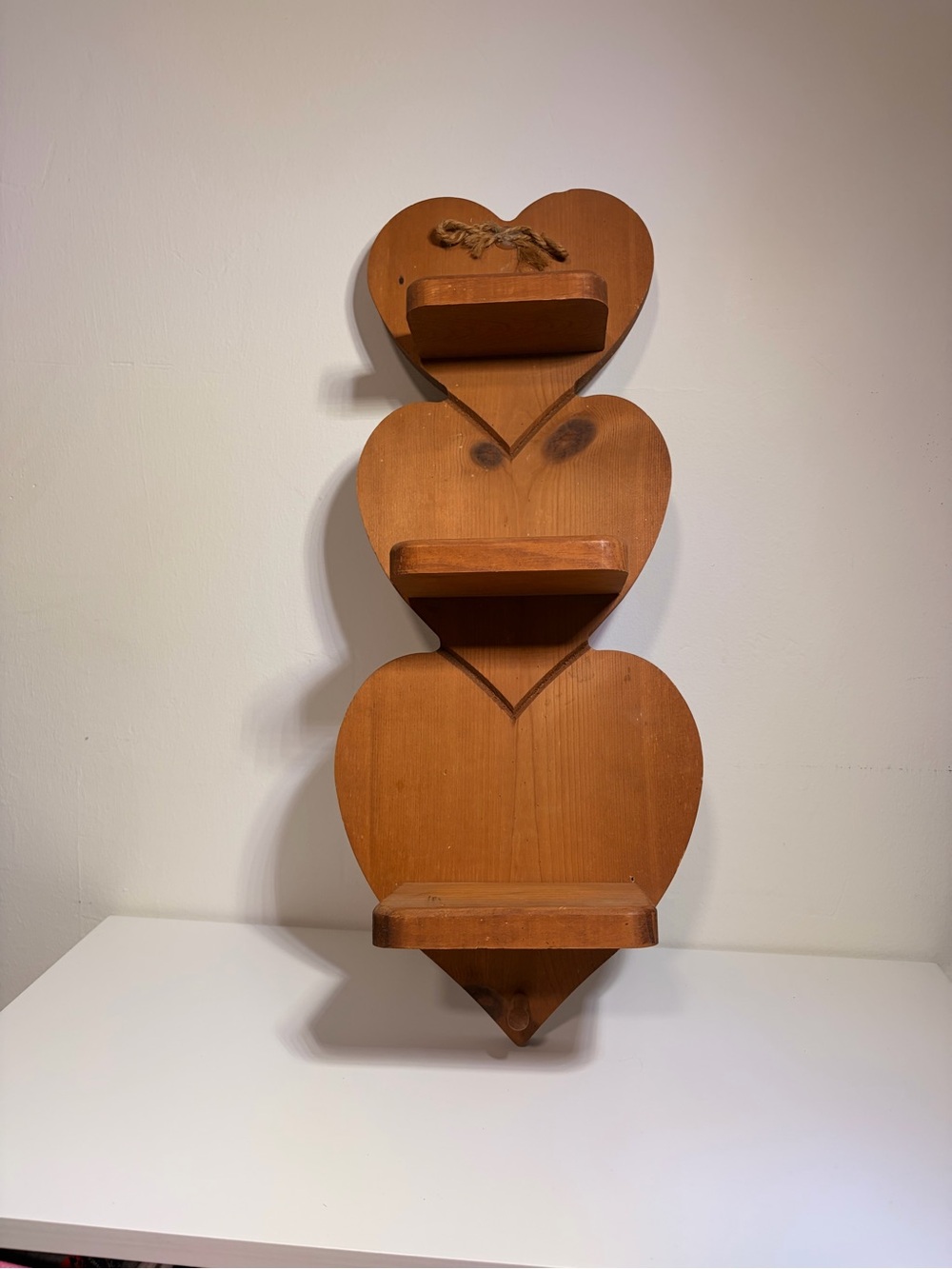 Rustic Heart-Shaped Wall Shelf - Brown